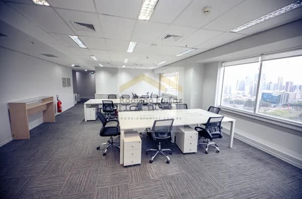 EXCELENTE SALA LOCAÇÃO - 100% MOBILIADA - ED. WEST TOWERS - A/C: 484m², COMPLETA - 16 Vagas