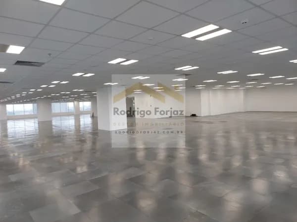 WEST CORP- Sala Corporativa OPEN SPACE c/ 987,80m², Piso Elevado, Ar-Condicionado VRF, Forro Modular, Luminárias, 23 Vagas