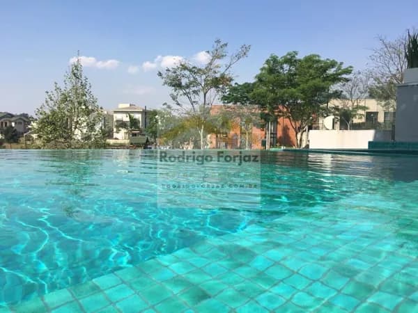 EXCELENTE CASA À VENDA NO RESIDENCIAL ITAHYÊ Alphaville - AC: 515m2, AT: 534m2 , 04 Dorm (04 Suítes), Piscina - 06 Vagas