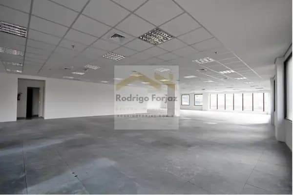 Sala À VENDA com 340,00m² de área útil, 06 vagas de garagem, Localização Premium em Alphaville.