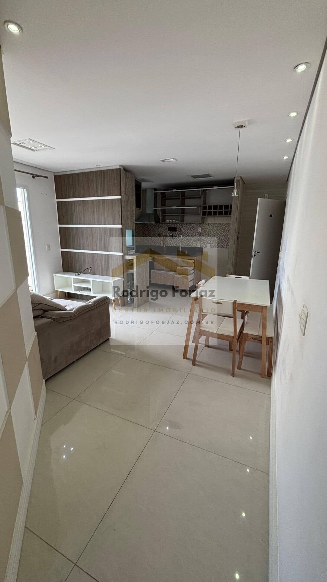 APARTAMENTO SEMI MOBILIADO VENDA COND ALPHAVIEW BARUERI/SP - ÚLTIMO ANDAR - A/C: 58m², 02 Dorms, 01 Vaga