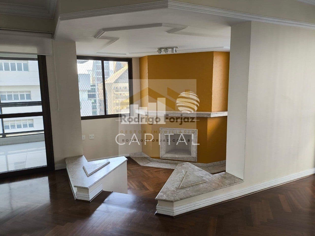 Apartamento Reformado Alto Padrão Chateau Alphaville, ANDAR ALTO, 288m² -04 Dorms ( 02 suites) - 04 Vagas