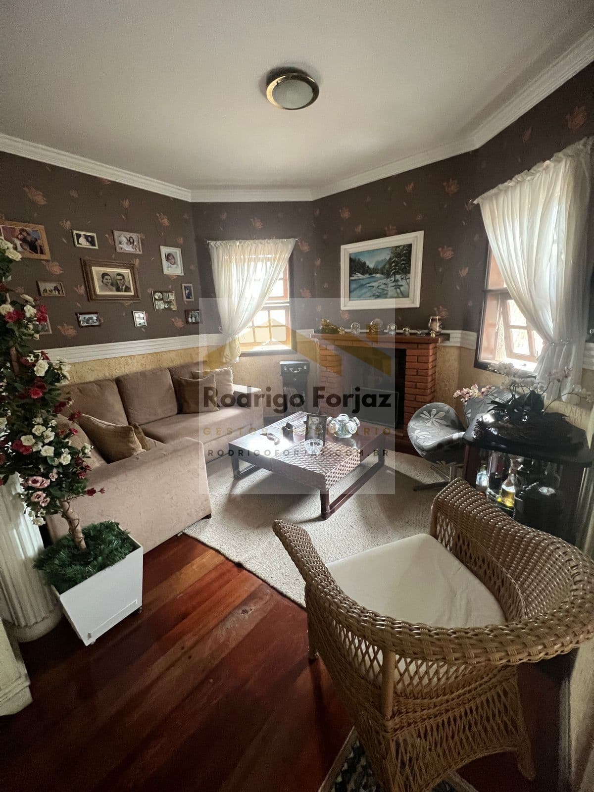 EXCELENTE OPORTUNIDADE - CASA À VENDA ALPHAVILLE RESIDENCIAL 12 - 5 Suítes - A/C:389M², A/T: 461M², 06 Vagas
