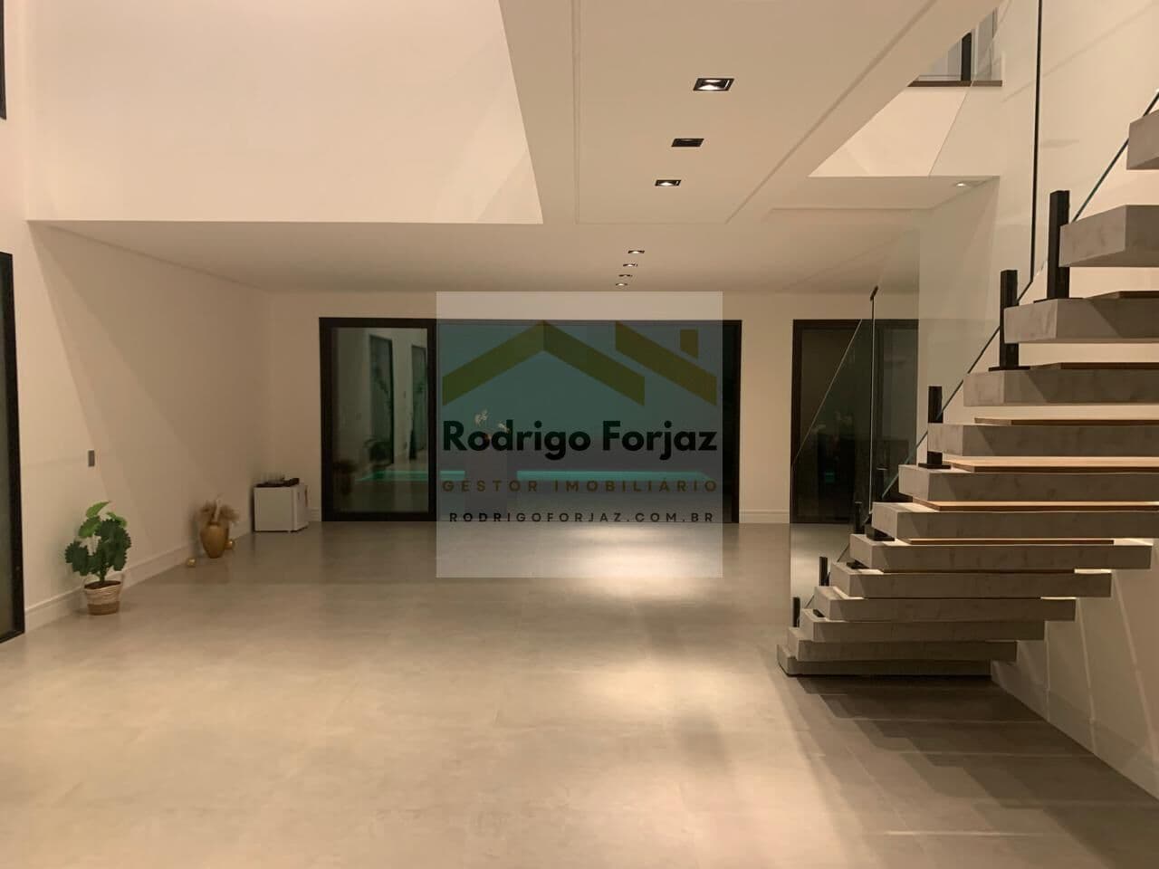 EXCELENTE CASA NOVA À VENDA CONDOMÍNIO GÊNESIS 01, A/C:399,11m², A/T:465,68m², 04 Dorms (04 Suites), 04 Vagas