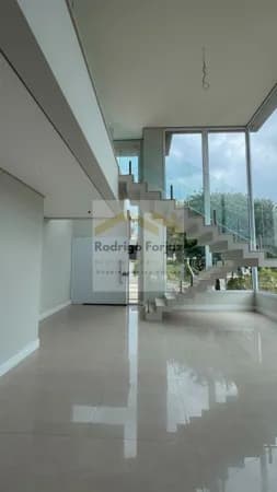 CASA LOCAÇÃO - NOVA NUNCA HABITADA - MOBILIADA - RES. GENESIS II - A/C:435m², A/T:490m², 04 Dorms (04 Suites), Piscina, 04 Vagas