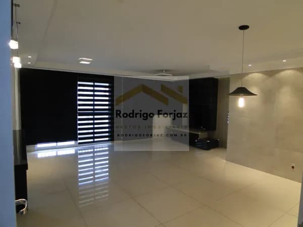 EXCELENTE APTO À VENDA COND. ALPHA STYLE - ANDAR ALTO - A/C: 97m², 02 DORMS (02 SUÍTES), CHURRASQUEIRA, 02 VAGAS