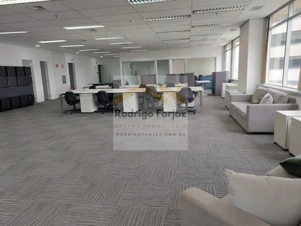 Sala 100% MOBILIADA Centro Administrativo Rio Negro LOCAÇÃO - Alphaville - A/C:339,09m², 09 Vagas