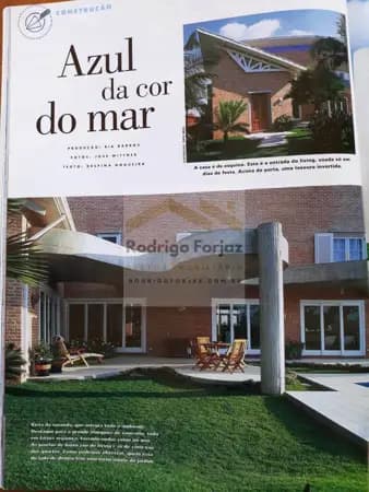 Linda, Espaçosa e Luxuosa Casa, 500m2 A/C e 700m2 A/T. 4 vagas cobertas.
