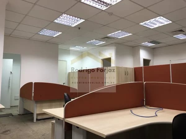 EXCELENTE SALA À VENDA 100% MOBILIADA - ED.CEA I ALPHAVILLE/SP - A/C:56,48m², 01 Vaga