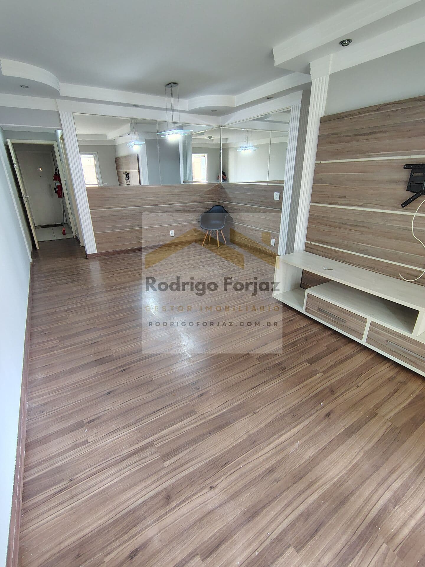 EXCELENTE OPORTUNIDADE - APTO VENDA COND. PARQUE BARUERI - A/C: 105m² ,04 Quartos (01 Suíte), 02 Vaga
