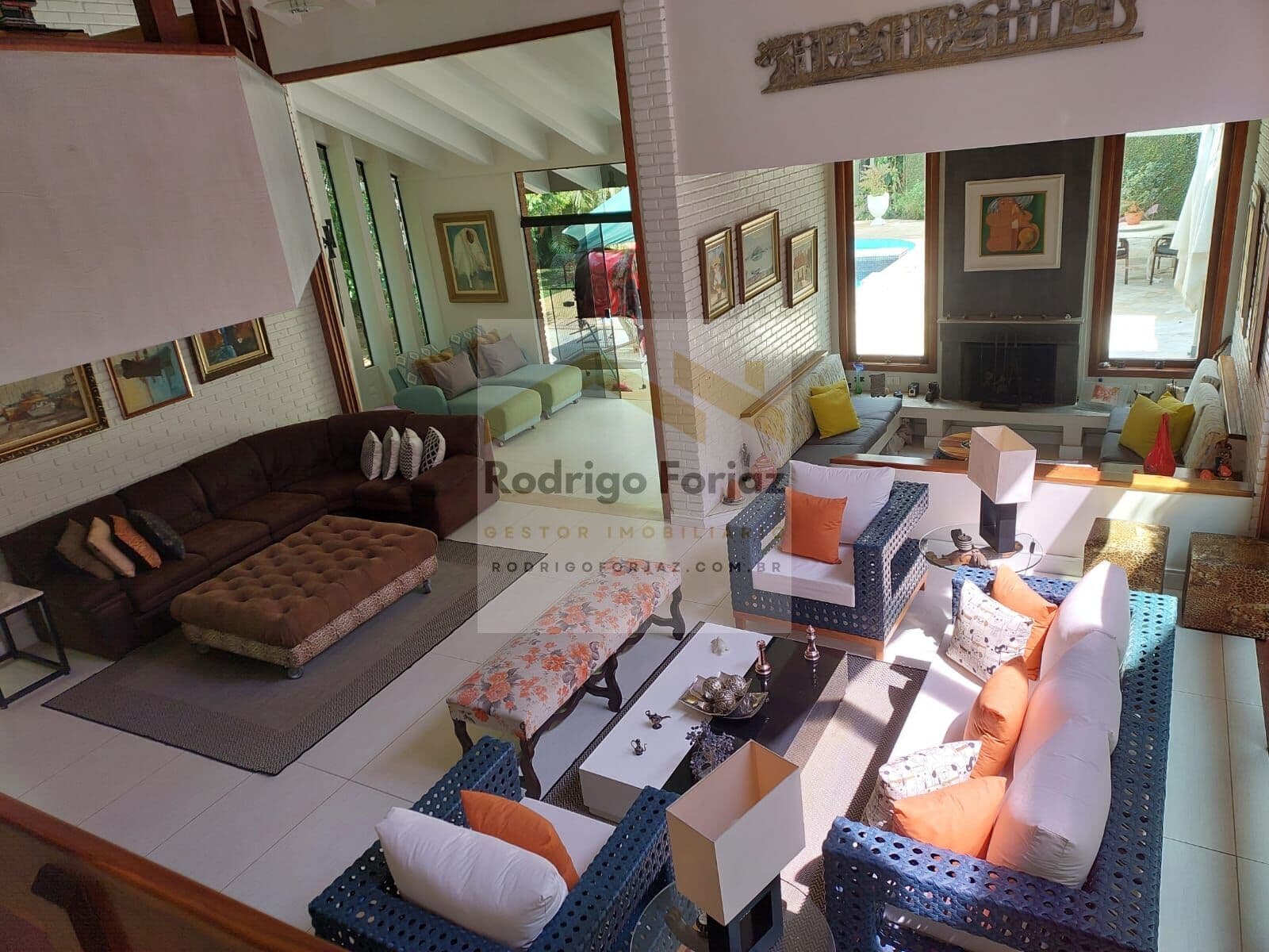 EXCELENTE CASA À VENDA COND. RESIDENCIAL 03 - A/C: 430m², A/T: 1.100,00m², 04 dorms (02 suites), Piscina c/ SPA, 06 vagas