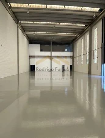 EXCELENTE GALPÃO LOCAÇÃO - ALPHAVILLE - A/C: 1500m², AFABRIL: 1.000m², PD: 12m, ESCRITÓRIO COMPLETO, 16 Vagas