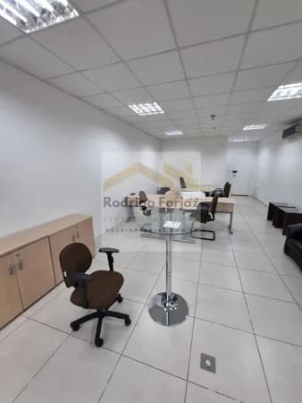 EXCELENTE SALA À VENDA - ED.CEA II ALPHAVILLE/SP - A/C:52m², Ar Cond SPLIT, Luminárias, Piso Elevado, 01 Vaga
