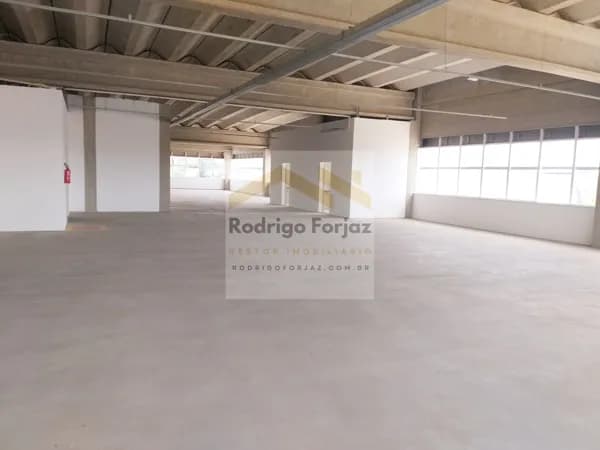 EXCELENTE SALA LOCAÇÃO EDIF. ADM NEW LOG - BARUERI/SP - A/C:363,03m², Piso em Laje, Janelas Amplas, 01 Copa, 05 Vagas