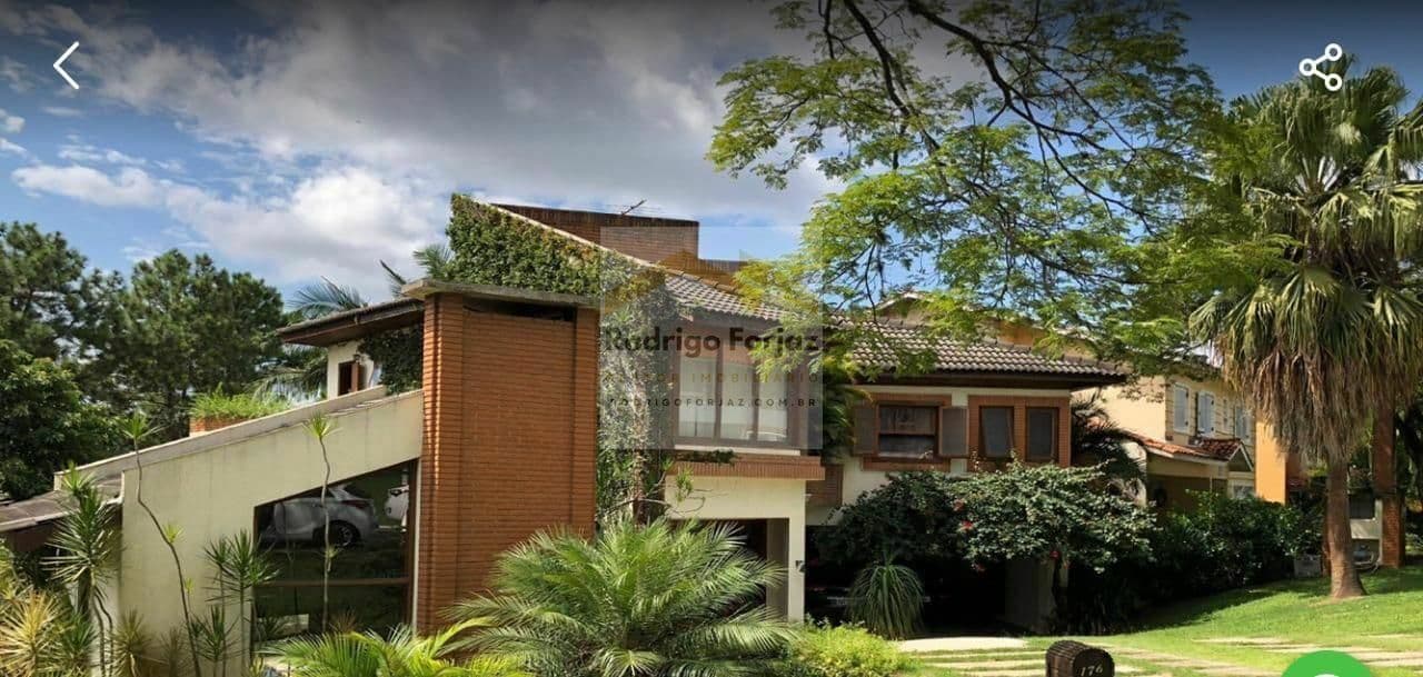 EXCELENTE CASA NO RESIDENCIAL 10 - 500m2 área construída, 640m2 área terreno, 04 Dorms (04 suítes) 04 Vagas