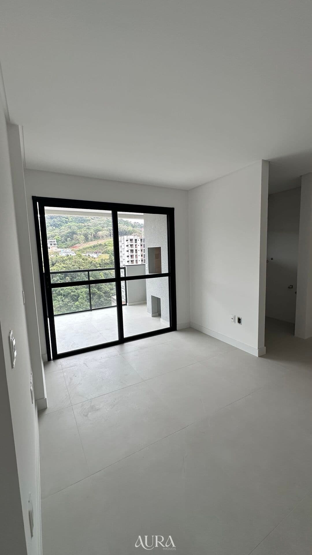 APARTAMENTO EM ITAPEMA- 500M DO MAR.