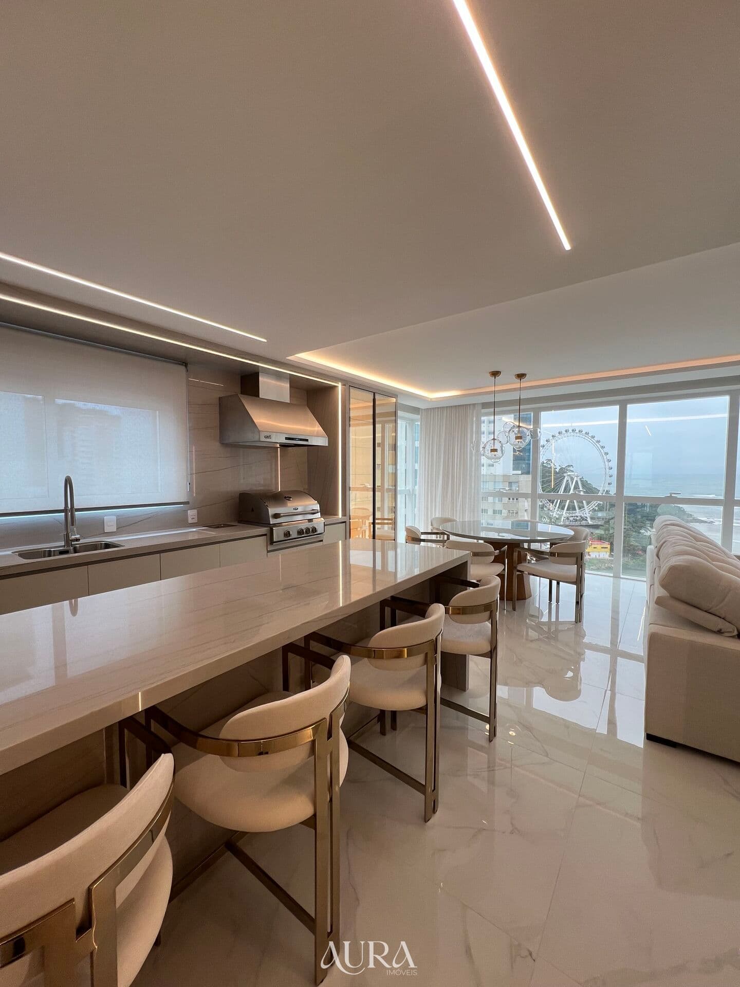 4 SUÍTES QUADRA MAR SKYLINE TOWER