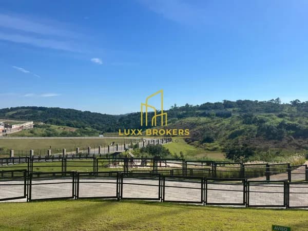 Terreno plano de esquina com 649m2 - Condomínio Portal dos Lagos - Jundiaí/SP