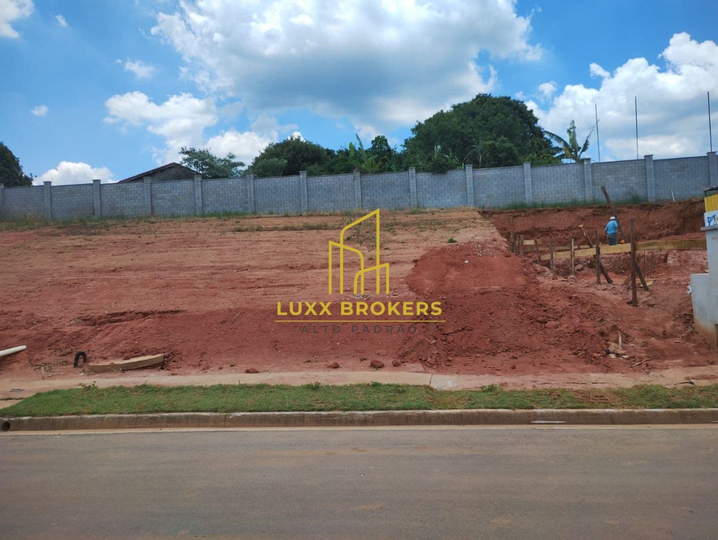 Terreno à venda no Condomínio Campos de Medeiros, 300 m² - Medeiros - Jundiaí/SP