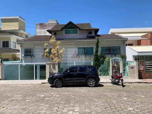 Casa Alto Padrão em Ponta de Baixo, São José/SC