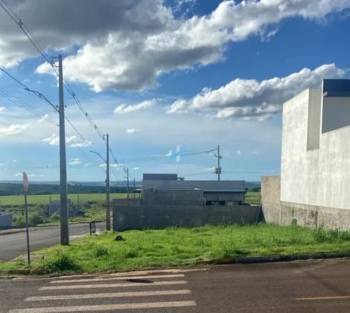 Terreno no Morada da Pátria