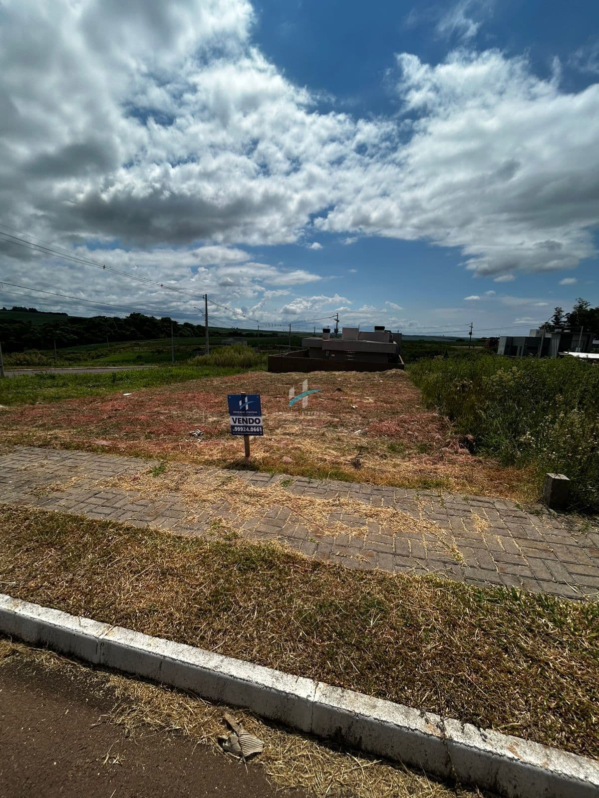 Terreno no Morada da Pátria