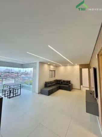 Apartamento / 2 domitórios com suite / 2 vagas