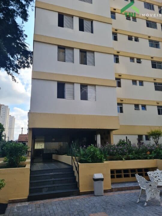 Apartamento á venda / 71m² / 2 dormitórios / 1 vaga