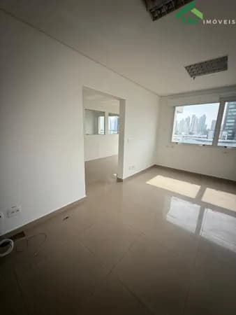 Sala Comercial / Anália Franco / 73m² / 2 Vagas