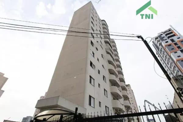 Apartamento / 4 dormitorios / 3 banheiros / 2 vagas
