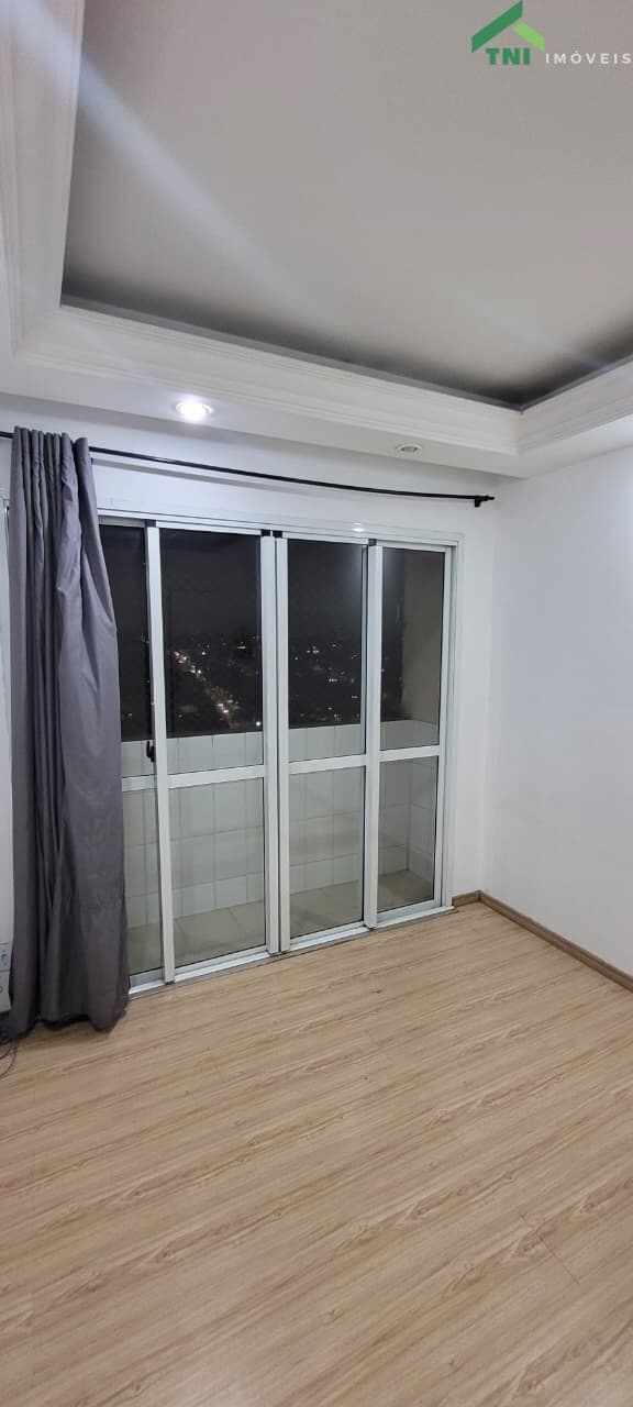 Apartamento / 2 Dormitórios / 1 vaga / Vila Ema