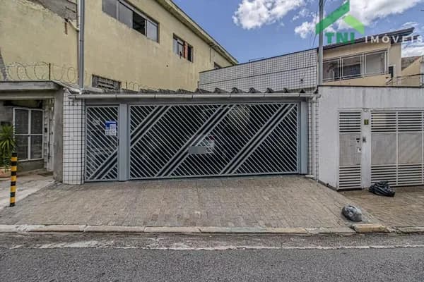 Casa à venda com 133m², 2 quartos e 2 vagas