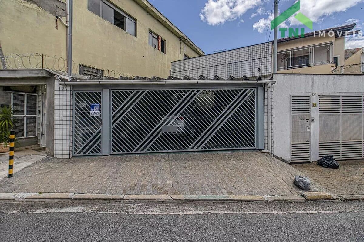 Casa à venda com 133m², 2 quartos e 2 vagas