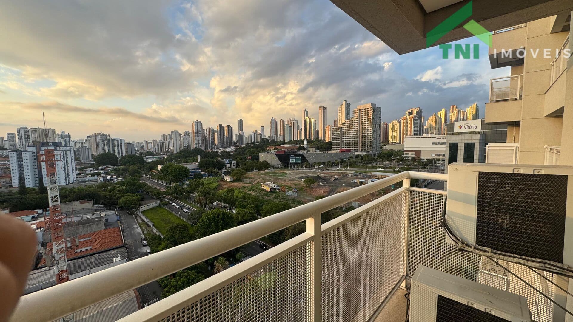 Sala comercial Em edifício / Analia Franco