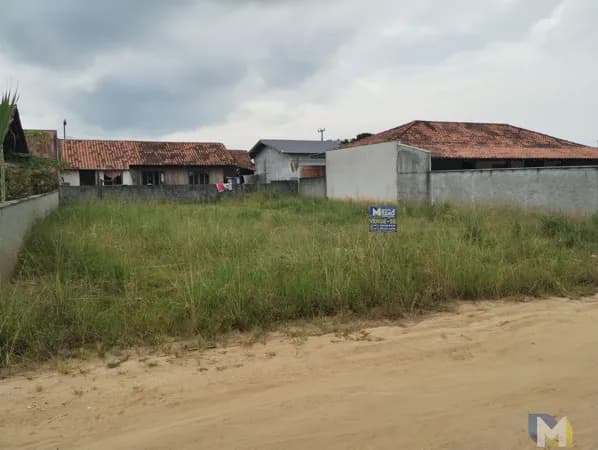 Oportunidade Única: Terreno 432m² na Praia do Ervino, Pronto Para Construir!