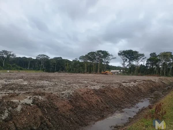 Terreno de 300m² no Loteamento Jardim Curitiba, Praia do Ervino!