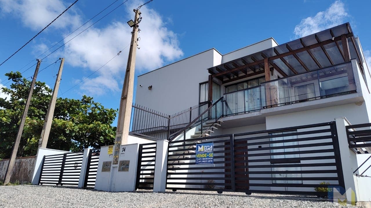 Sobrado em São Francisco do Sul - Ervino