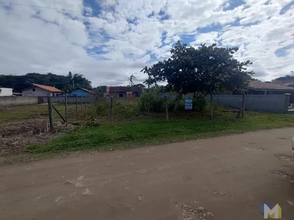 Lote Amplo de 525m² no Tamboretes, Praia do Ervino!