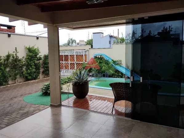Casa com 4 dormitórios à venda, 304 m² por R$ 695.000,00 - Scharlau - São Leopoldo/RS