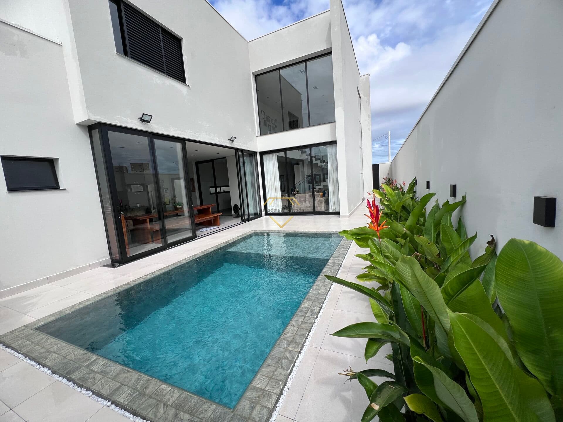 Casa à Venda no Condomínio Quinta do Ipê – Araçatuba/SP