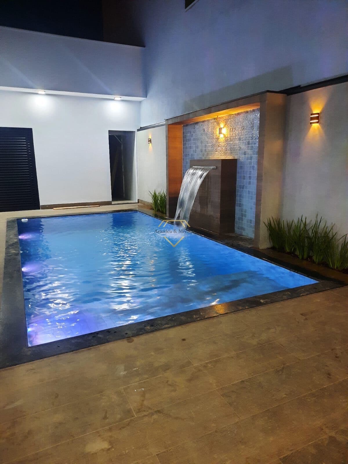 LINDA CASA À VENDA NO BAIRRO IPANEMA – R$ 890.000,00