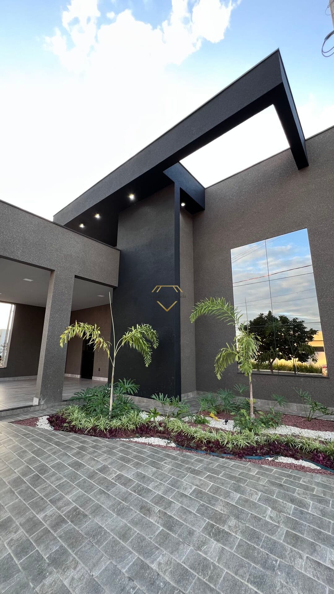Casa nova em Condomínio