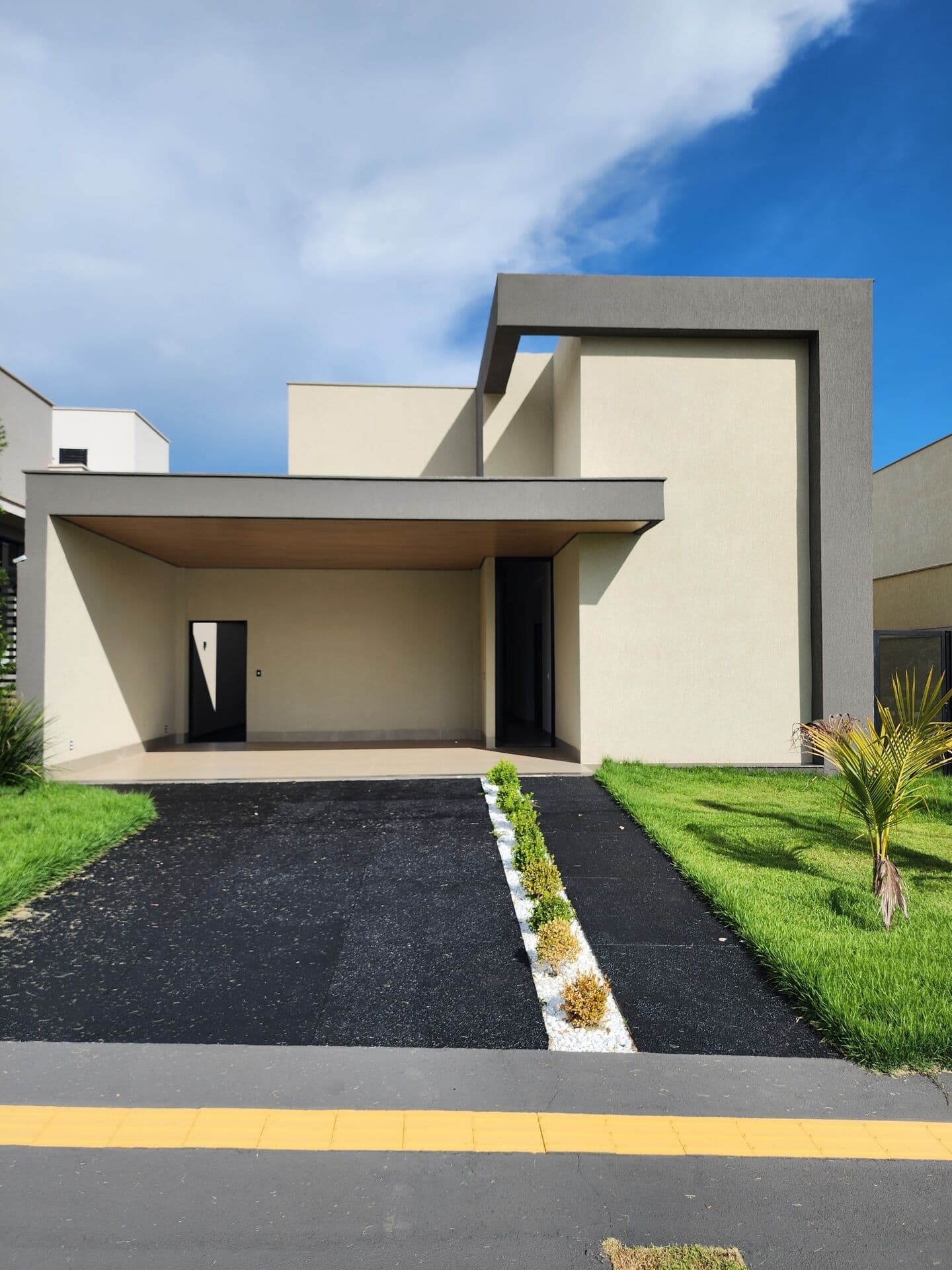 Casa em Senador Canedo - Terras Alpha Residencial 2