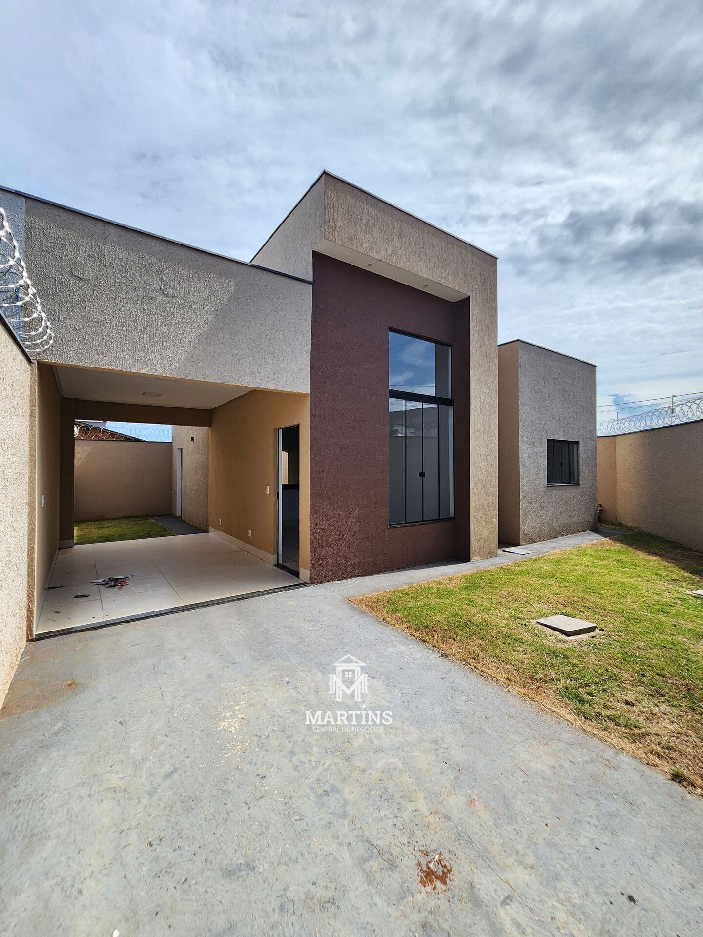 Casa em Senador Canedo - Residencial Flor do Ipê I