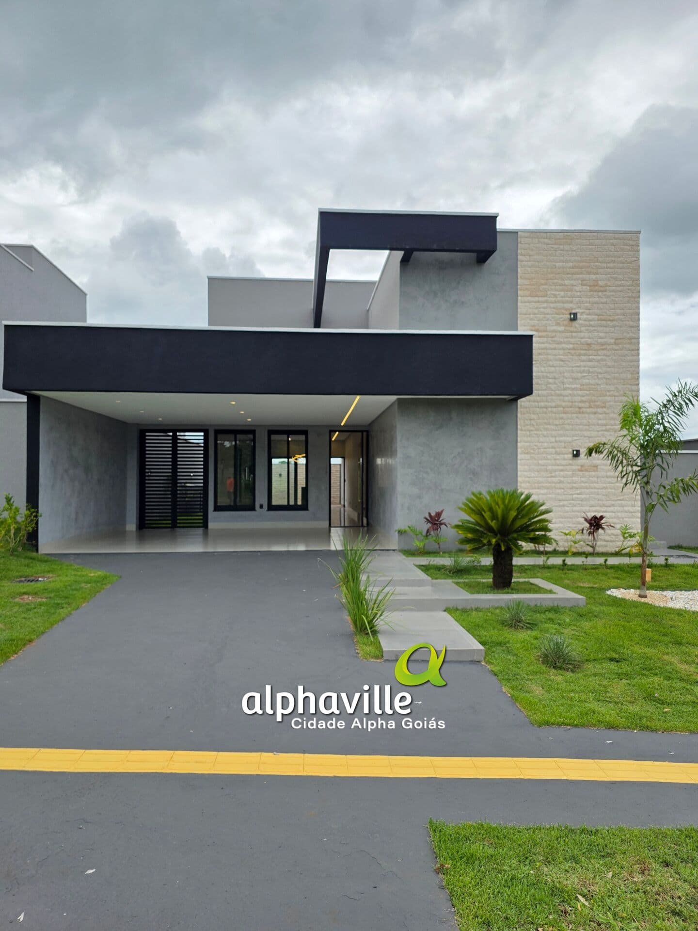 Casa em Senador Canedo - Terras Alpha Residencial 2