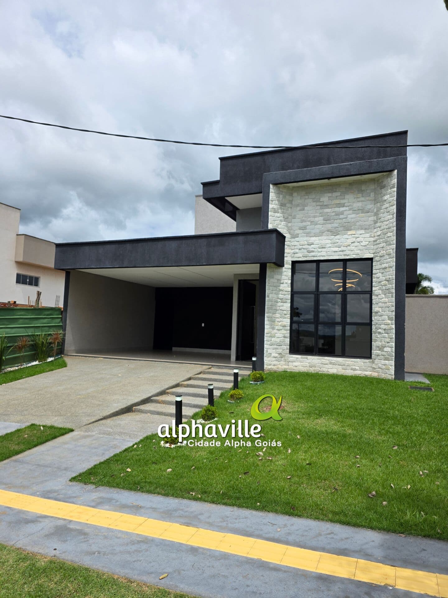 Casa em Senador Canedo - Terras Alpha Residencial 1