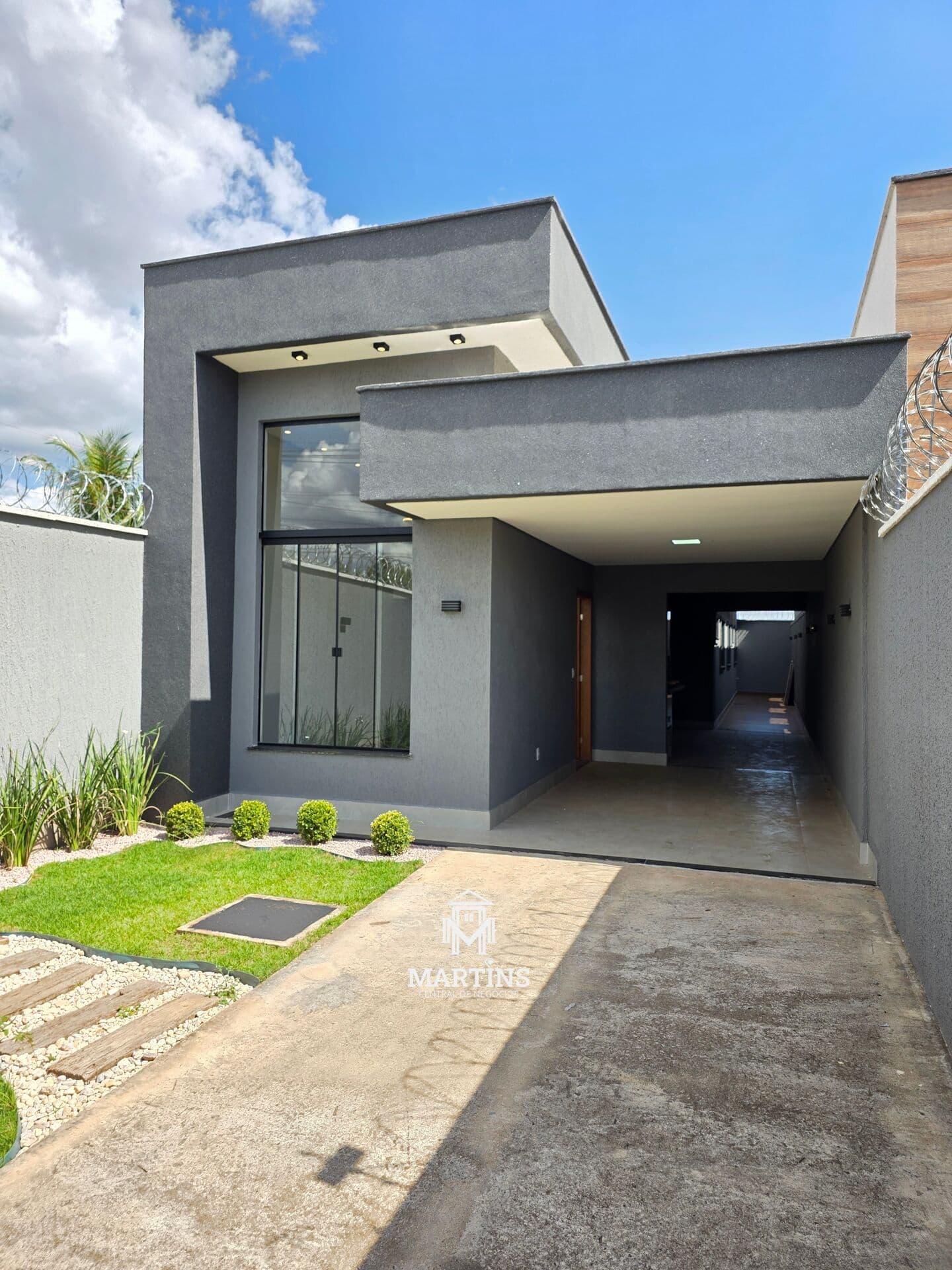 Casa em Senador Canedo - Reserva Jardim Canedo