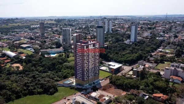 Edifício Pérola em Construção no Bairro Country