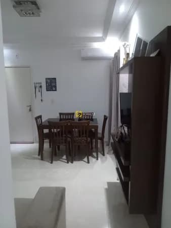Apartamento no Condomínio Recanto Paraiso com 2 dormitórios à venda, 56 m² por R$ 180.200 - Parque Universitário - Rio Claro/SP