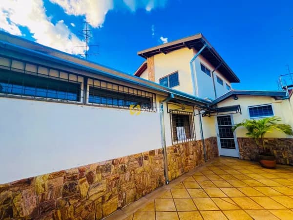 Casa com 4 dormitórios à venda, 300 m² por R$ 850.000,00 - Jardim América - Rio Claro/SP